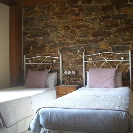 As Jarras Konukevi 3*