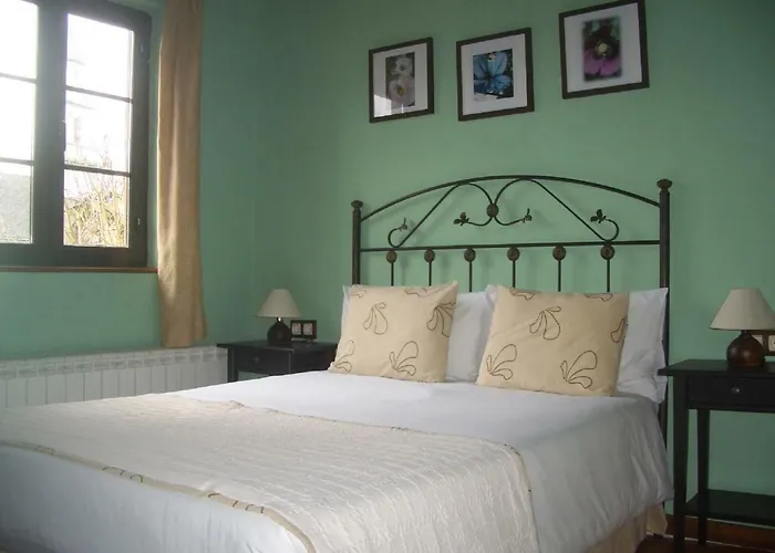 As Jarras Πανσιόν