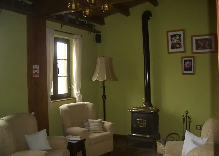 As Jarras Πανσιόν Cedeira