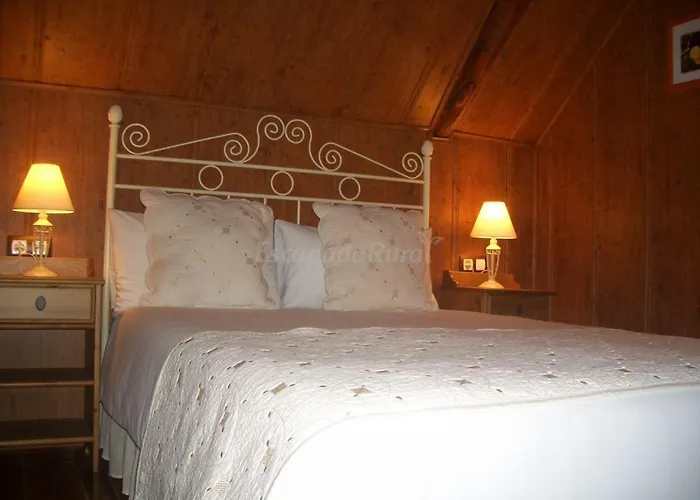 As Jarras Πανσιόν